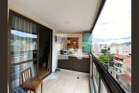 Apartamento à venda com 119m², 3 quartos e 1 vaga Apartamento à venda com 119m², 3 quartos e 1 vagaVaranda da Sala