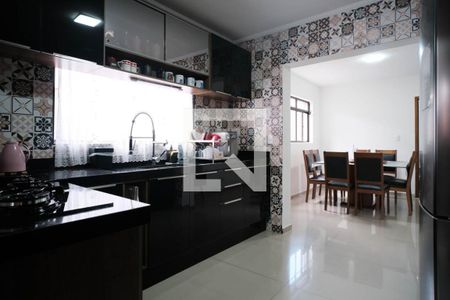 Casa à venda com 150m², 3 quartos e 2 vagasCozinha