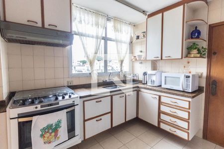 Apartamento à venda com 160m², 3 quartos e 3 vagasCozinha