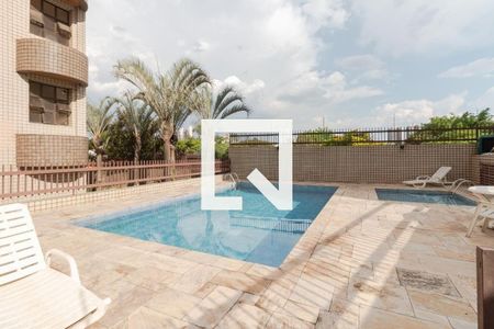 Apartamento à venda com 174m², 3 quartos e 3 vagas Apartamento à venda com 174m², 3 quartos e 3 vagasPiscina