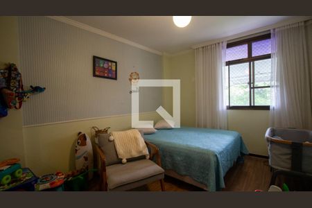 Apartamento à venda com 333m², 4 quartos e 3 vagas Apartamento à venda com 333m², 4 quartos e 3 vagasSuíte 2