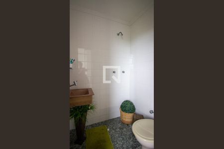 Apartamento à venda com 333m², 4 quartos e 3 vagas Apartamento à venda com 333m², 4 quartos e 3 vagasBanheiro de Serviço