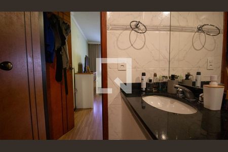 Apartamento à venda com 333m², 4 quartos e 3 vagas Apartamento à venda com 333m², 4 quartos e 3 vagasBanheiro da Suíte 3