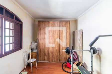 Casa à venda com 221m², 3 quartos e 4 vagas Casa à venda com 221m², 3 quartos e 4 vagasQuarto 02