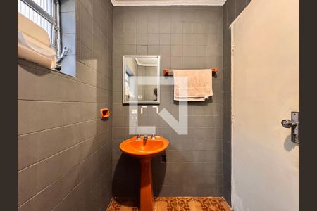Casa à venda com 265m², 3 quartos e 3 vagas Casa à venda com 265m², 3 quartos e 3 vagasLavabo