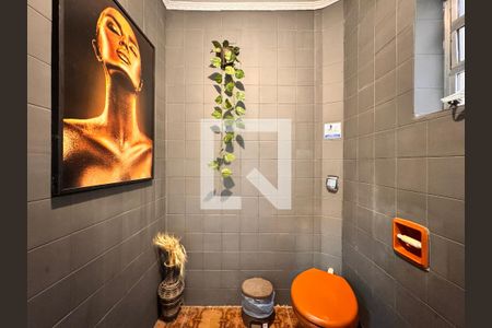 Casa à venda com 265m², 3 quartos e 3 vagas Casa à venda com 265m², 3 quartos e 3 vagasLavabo
