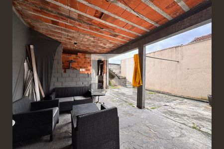 Casa à venda com 265m², 3 quartos e 3 vagas Casa à venda com 265m², 3 quartos e 3 vagasQuintal
