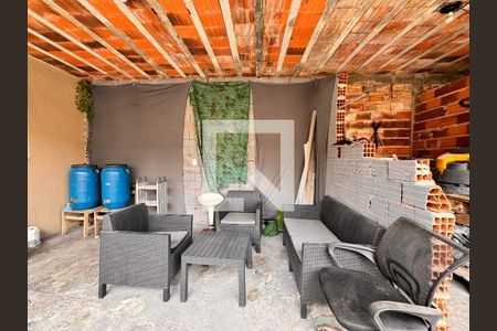 Casa à venda com 265m², 3 quartos e 3 vagas Casa à venda com 265m², 3 quartos e 3 vagasQuintal