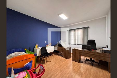 Casa à venda com 265m², 3 quartos e 3 vagas Casa à venda com 265m², 3 quartos e 3 vagasQuarto 3