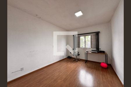 Casa à venda com 265m², 3 quartos e 3 vagas Casa à venda com 265m², 3 quartos e 3 vagasQuarto 2