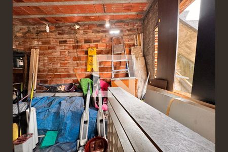 Casa à venda com 265m², 3 quartos e 3 vagas Casa à venda com 265m², 3 quartos e 3 vagasDepósito