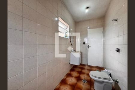 Casa à venda com 265m², 3 quartos e 3 vagas Casa à venda com 265m², 3 quartos e 3 vagasBanheiro
