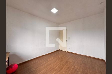 Casa à venda com 265m², 3 quartos e 3 vagas Casa à venda com 265m², 3 quartos e 3 vagasQuarto 2