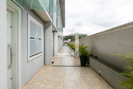 Casa de condomínio à venda com 100m², 3 quartos e 2 vagas Casa de condomínio à venda com 100m², 3 quartos e 2 vagasCorredor / Entrada