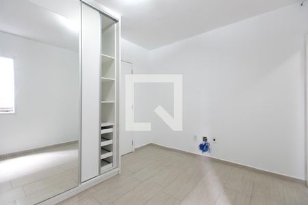 Casa de condomínio à venda com 100m², 3 quartos e 2 vagas Casa de condomínio à venda com 100m², 3 quartos e 2 vagasSuíte 1