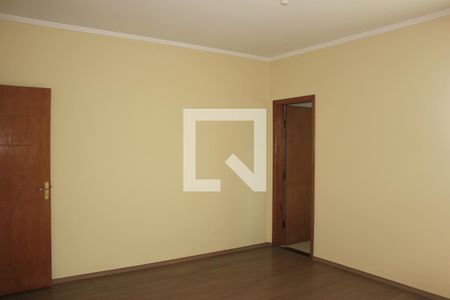 Casa à venda com 147m², 3 quartos e 4 vagasSuíte