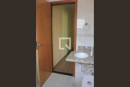 Casa à venda com 147m², 3 quartos e 4 vagasBanheiro 2