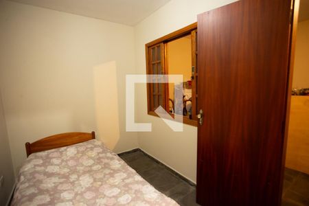 Casa à venda com 220m², 4 quartos e 4 vagas Casa à venda com 220m², 4 quartos e 4 vagasQuarto 4