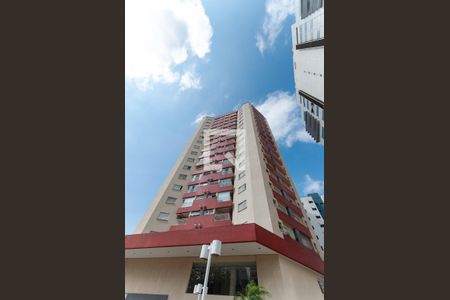 Apartamento para alugar com 64m², 2 quartos e 2 vagas Apartamento para alugar com 64m², 2 quartos e 2 vagasFachada