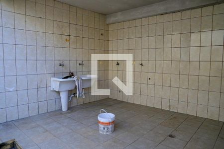 Casa à venda com 270m², 3 quartos e 4 vagas Casa à venda com 270m², 3 quartos e 4 vagasÁrea de Serviço