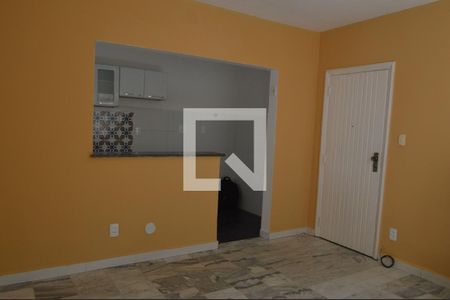 Sala 1 de apartamento para alugar com 3 quartos, 62m² em Tanque, Rio de Janeiro