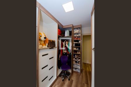 Apartamento à venda com 84m², 3 quartos e 2 vagasQuarto 2 - Armários