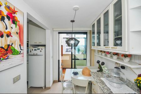 Apartamento à venda com 184m², 4 quartos e 3 vagasCozinha