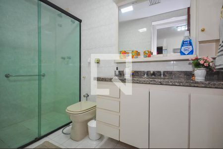 Apartamento à venda com 184m², 4 quartos e 3 vagasBanheiro Suíte 1