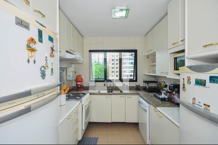 Apartamento à venda com 184m², 4 quartos e 3 vagasCozinha