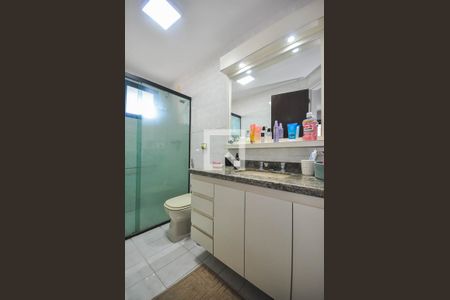 Apartamento à venda com 184m², 4 quartos e 3 vagasBanheiro Suíte 2