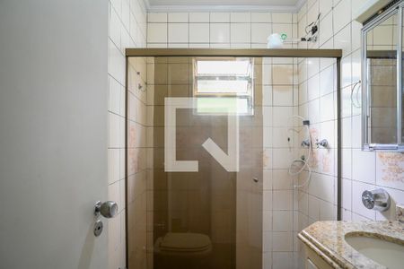 Casa à venda com 199m², 3 quartos e 2 vagas Casa à venda com 199m², 3 quartos e 2 vagasBanheiro da Suite