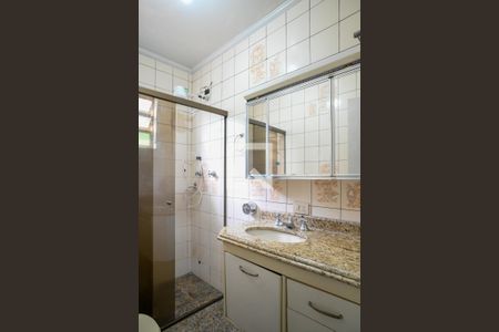 Casa à venda com 199m², 3 quartos e 2 vagas Casa à venda com 199m², 3 quartos e 2 vagasBanheiro da Suite