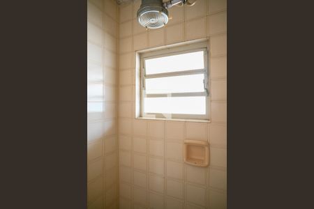 Casa à venda com 199m², 3 quartos e 2 vagas Casa à venda com 199m², 3 quartos e 2 vagasBanheiro de Serviço