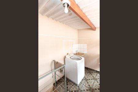 Casa à venda com 198m², 3 quartos e 2 vagas Casa à venda com 198m², 3 quartos e 2 vagasÁrea de Serviço