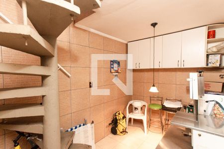 Casa à venda com 198m², 3 quartos e 2 vagas Casa à venda com 198m², 3 quartos e 2 vagasÁrea de Serviço