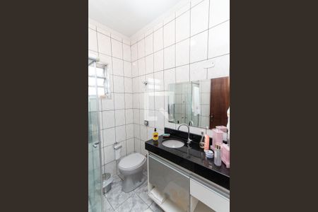 Casa à venda com 198m², 3 quartos e 2 vagas Casa à venda com 198m², 3 quartos e 2 vagasBanheiro