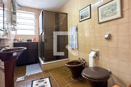 Apartamento à venda com 234m², 3 quartos e sem vaga Apartamento à venda com 234m², 3 quartos e sem vagaBanheiro Social