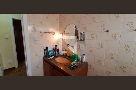 Casa à venda com 190m², 3 quartos e 2 vagasBanheiro