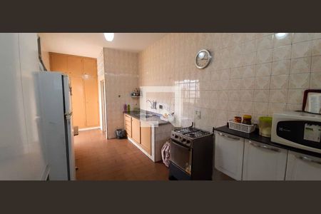 Casa à venda com 190m², 3 quartos e 2 vagasCozinha