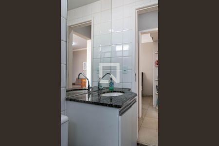 Apartamento à venda com 140m², 3 quartos e 2 vagas Apartamento à venda com 140m², 3 quartos e 2 vagasBanheiro Social