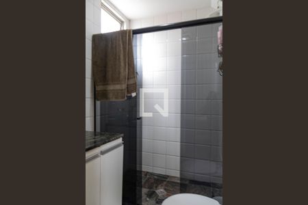 Apartamento à venda com 140m², 3 quartos e 2 vagas Apartamento à venda com 140m², 3 quartos e 2 vagasBanheiro da Suíte