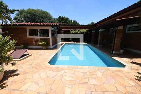 Casa à venda com 395m², 4 quartos e 4 vagasPiscina