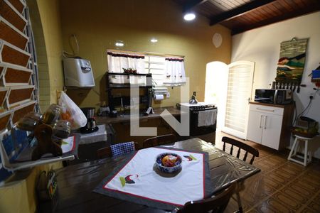 Casa à venda com 395m², 4 quartos e 4 vagasCozinha