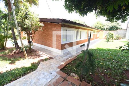 Casa à venda com 395m², 4 quartos e 4 vagasQuintal / Jardim Fundos