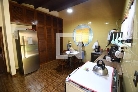 Casa à venda com 395m², 4 quartos e 4 vagasCozinha