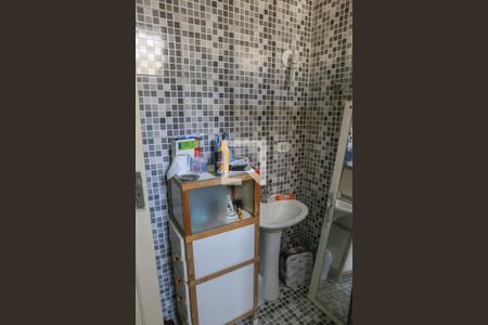 Apartamento à venda com 120m², 2 quartos e sem vaga Apartamento à venda com 120m², 2 quartos e sem vagaBanheiro