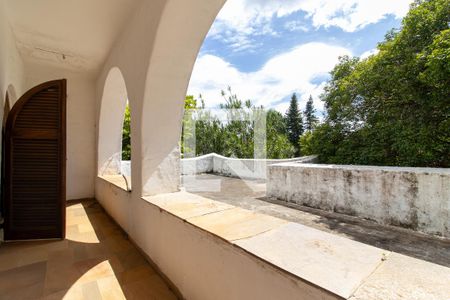 Casa à venda com 854m², 5 quartos e 8 vagas Casa à venda com 854m², 5 quartos e 8 vagasQuarto 3