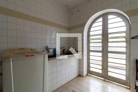 Casa à venda com 854m², 5 quartos e 8 vagas Casa à venda com 854m², 5 quartos e 8 vagasÁrea de Serviço