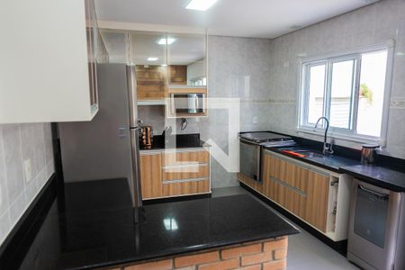 Casa à venda com 206m², 3 quartos e 2 vagasCozinha