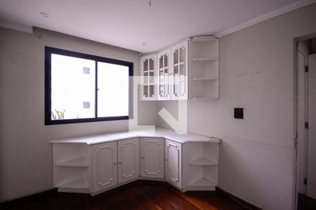 Apartamento à venda com 184m², 4 quartos e 3 vagas Apartamento à venda com 184m², 4 quartos e 3 vagasCopa